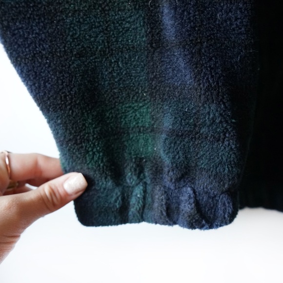 Plaid Fleece Pullover - Picture 4 of 5